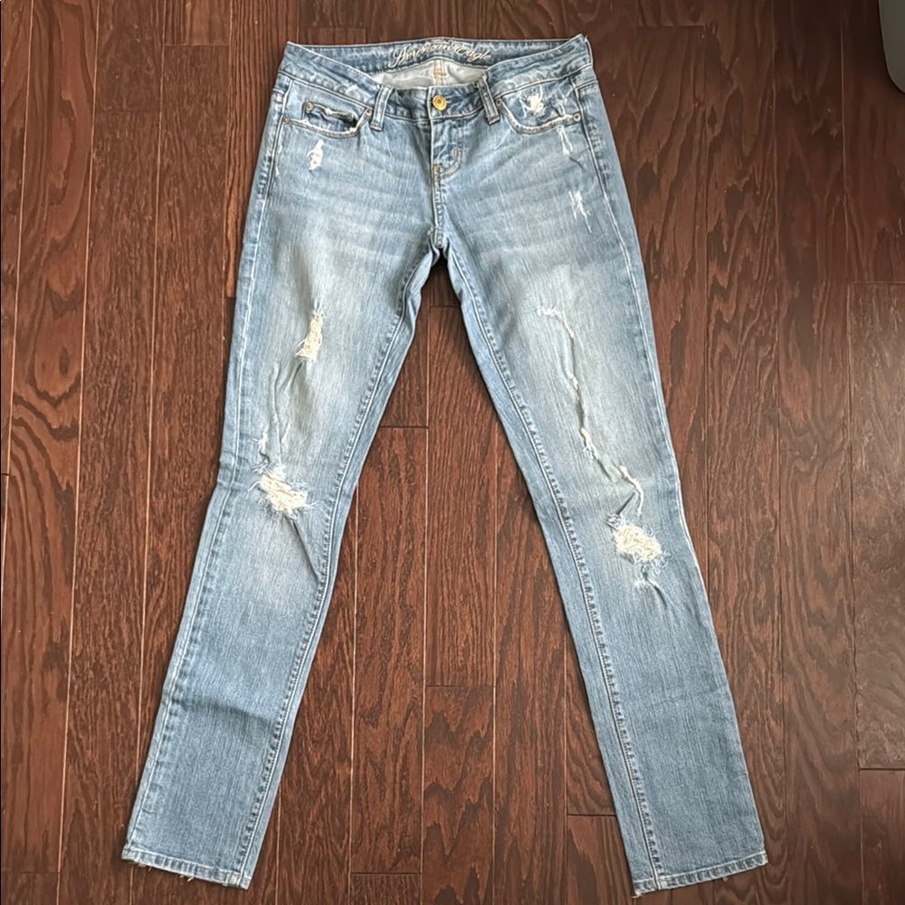 Blue Skinny Distressed Jeans with Vintage Look
